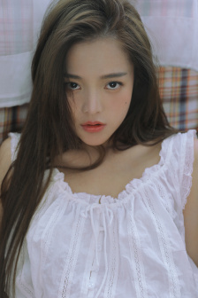和美女荒岛求生的日子